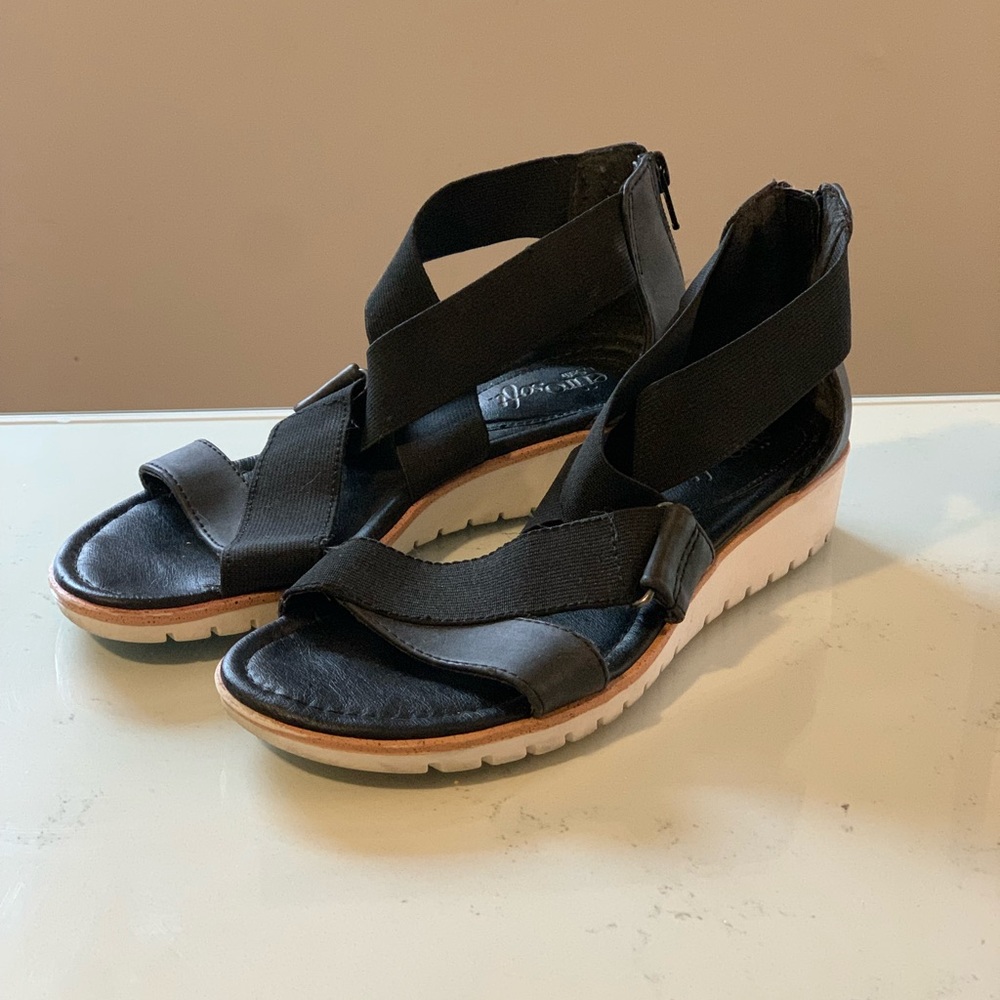 Black low wedge sandals size 6.5M
